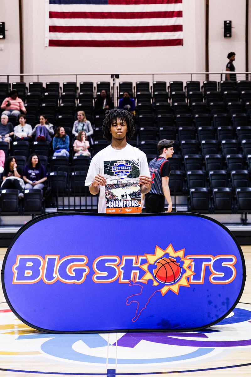 BIG SH🏀TS tweet media