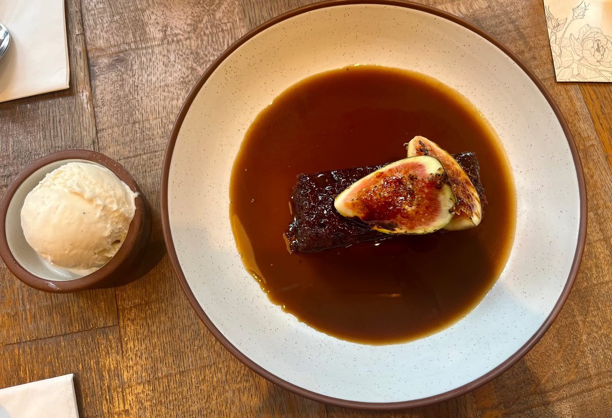 Tara Ward tweet media