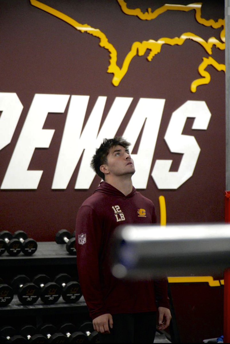 Jordan Kwiatkowski ✞ tweet media