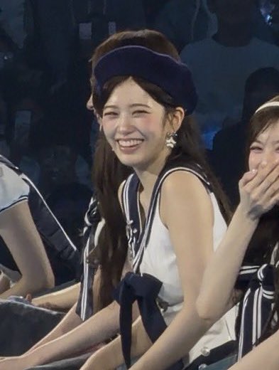 no context yujin tweet media