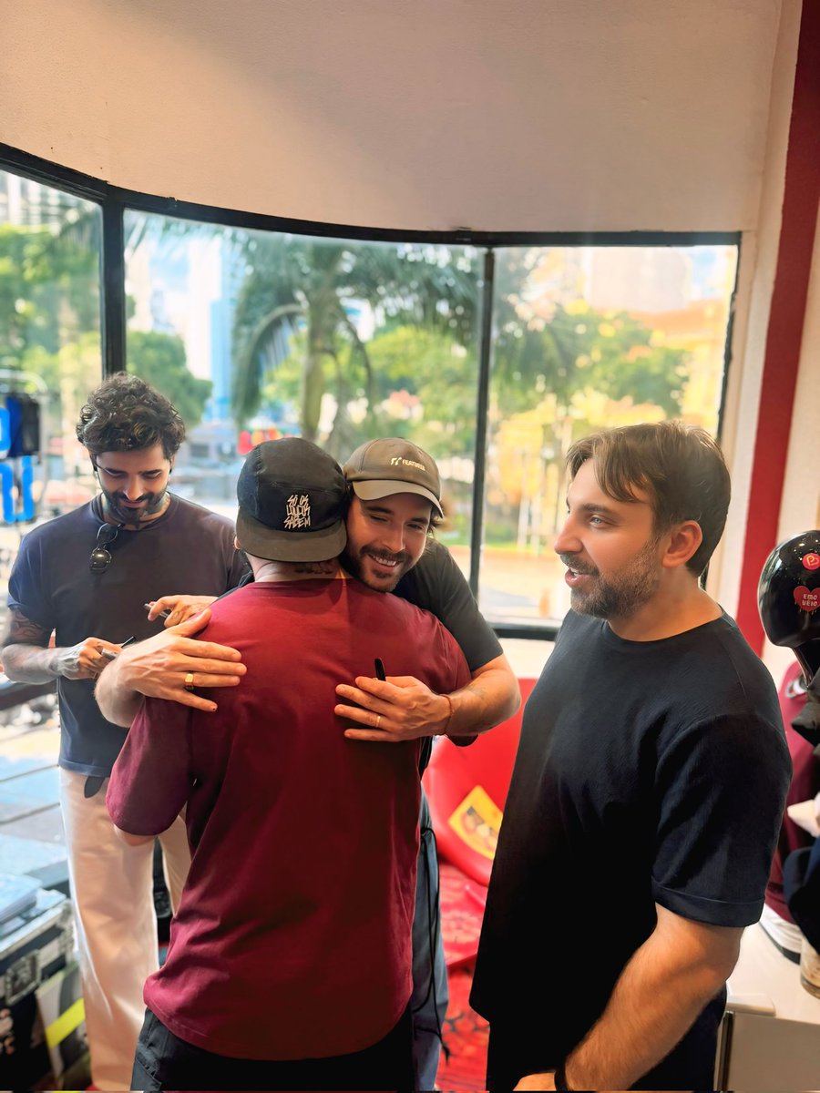 Revanche tweet media