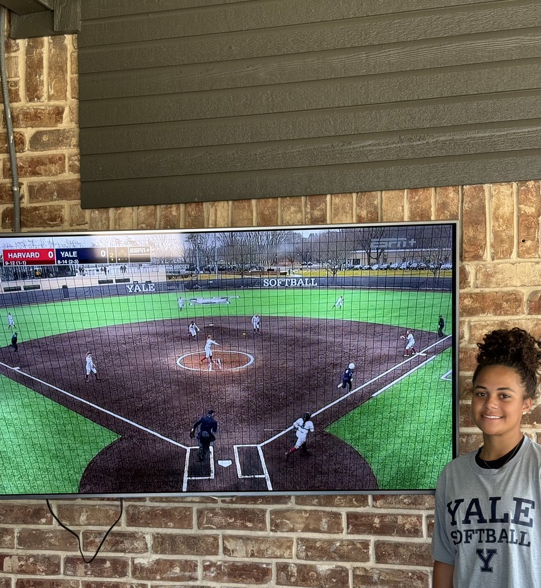 JacobsHale57499's tweet photo. The @YaleSoftball vs Harvard Series! Excited to watch Game 3!!! Let’s Go Dogs!!!
#BewareOfDogs @Coach_Debrosse @CoachLauraRicc https://t.co/lFG1hXg7WX