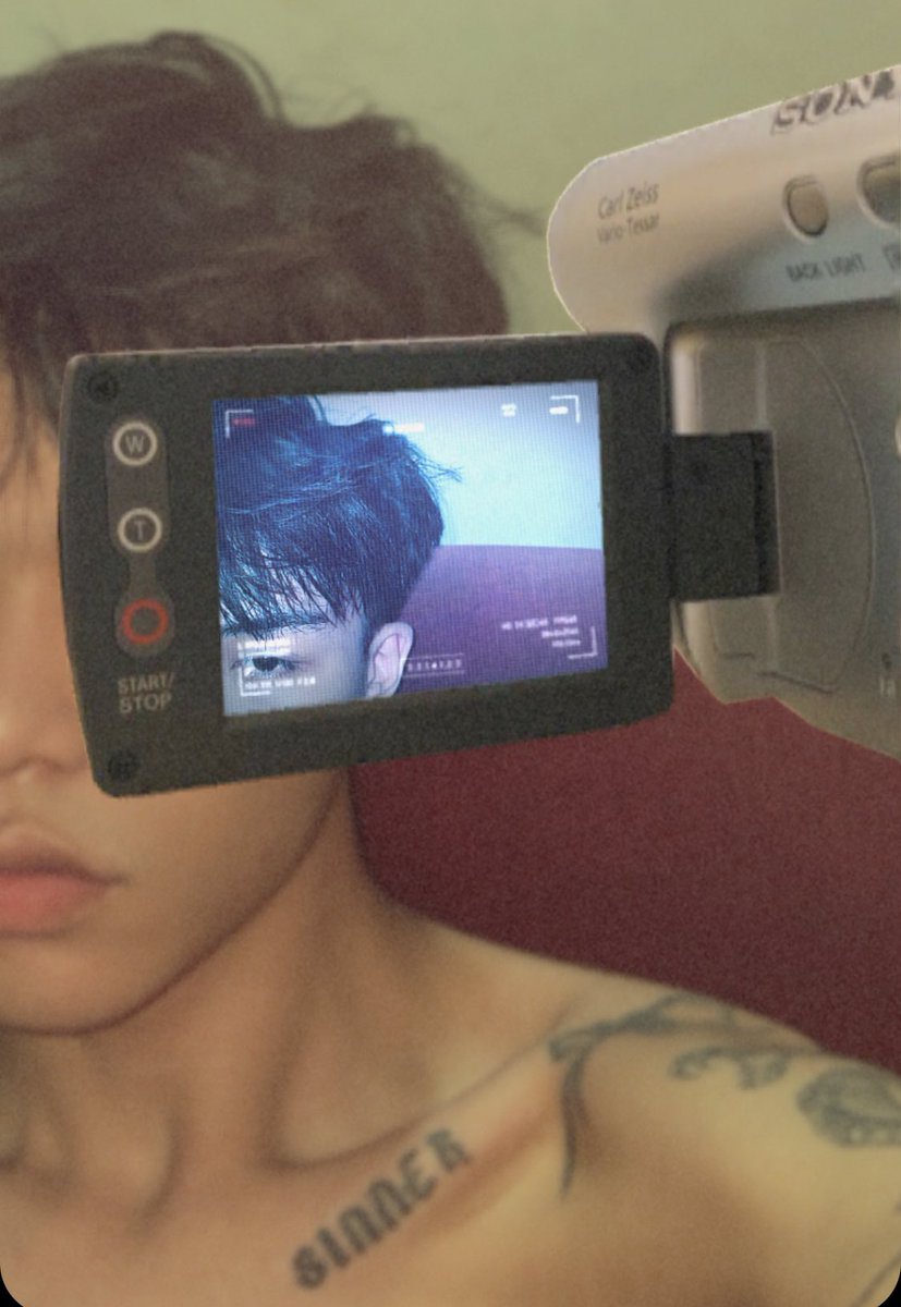 ‎ sTraNgeRs tweet media