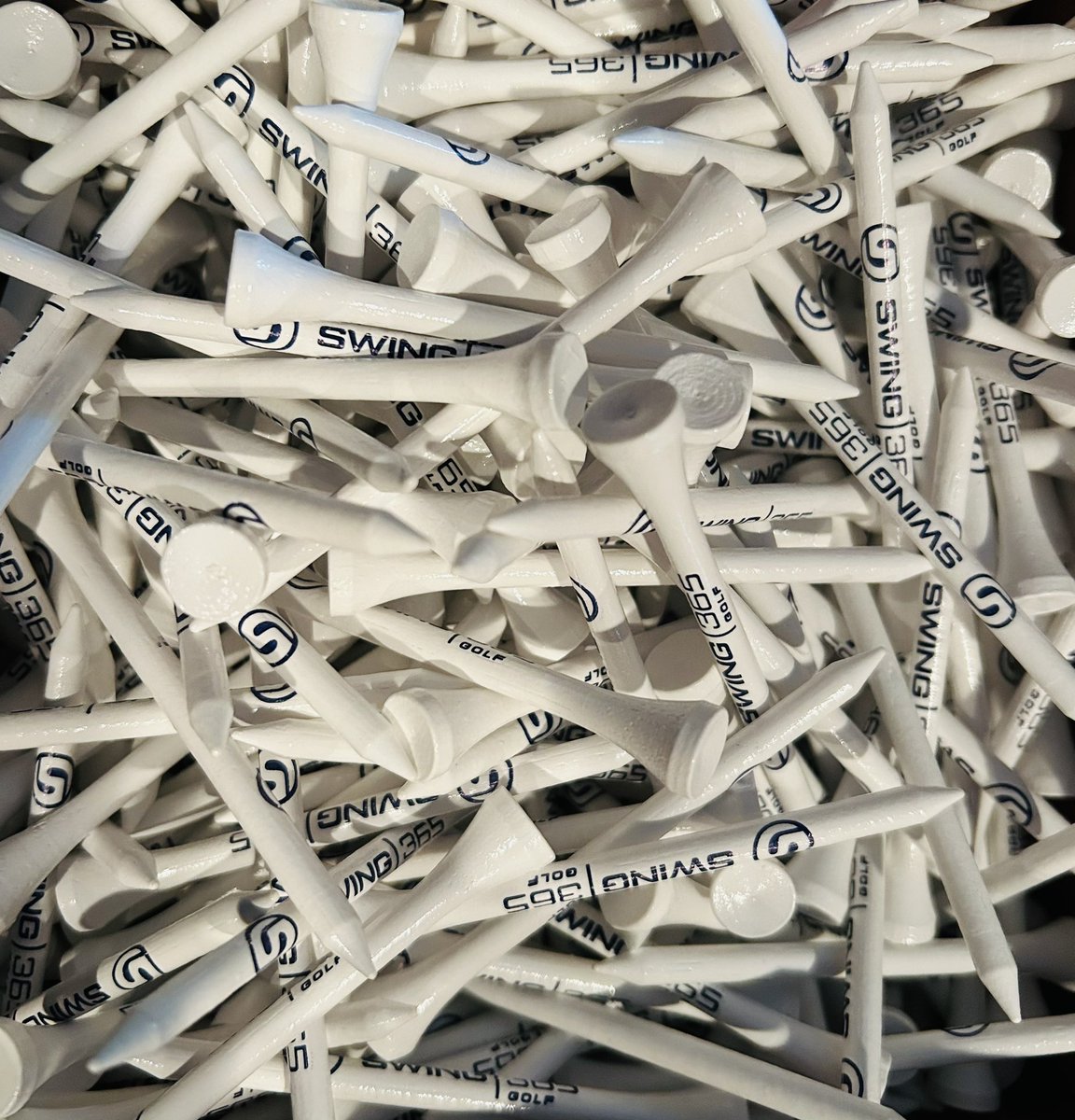 Brad Garrett tweet media