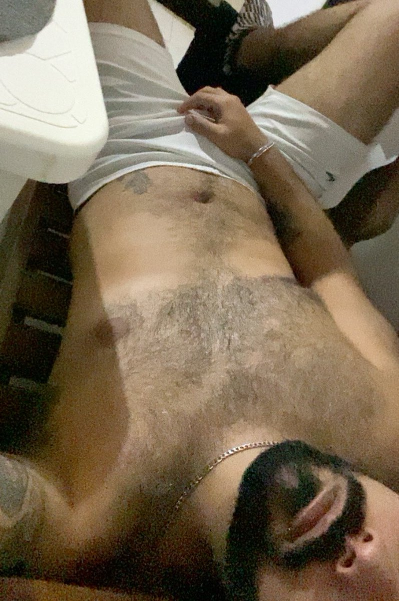 flirtyboyk's tweet photo. Los domingos son para descansar https://t.co/bCbRwxslfa