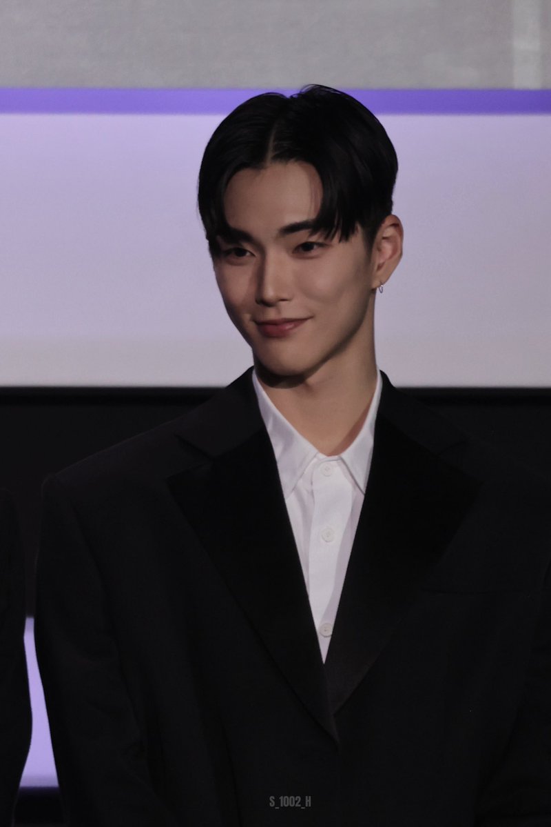 10abcdexx tweet media