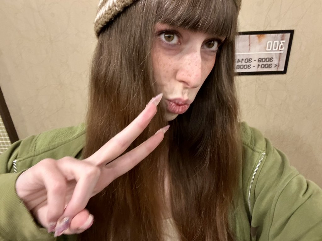 Aria Faye tweet media