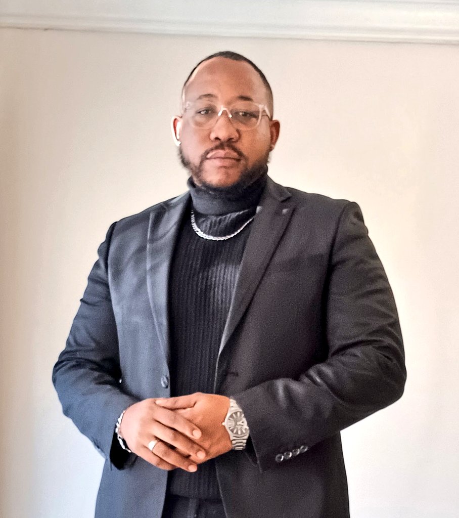 Classickwazi's tweet photo. Moving to different paths and expanding on our own terms nd own level... https://t.co/1F1Jgxfxs9