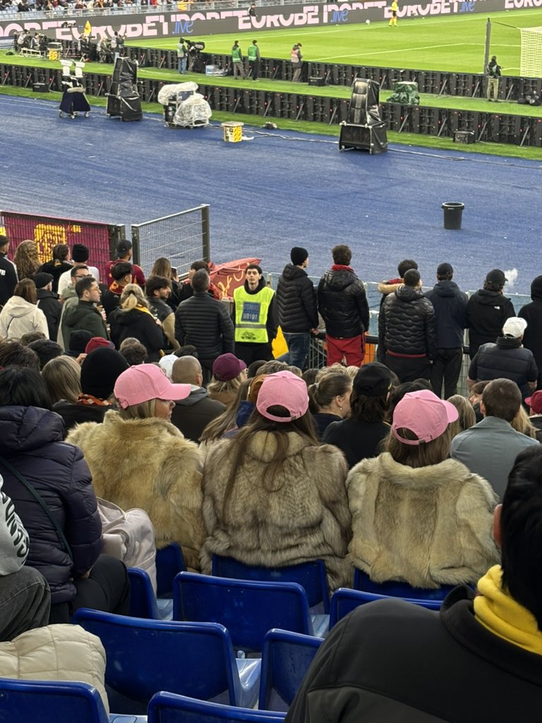 phteffi (club mate fan n°1) tweet media