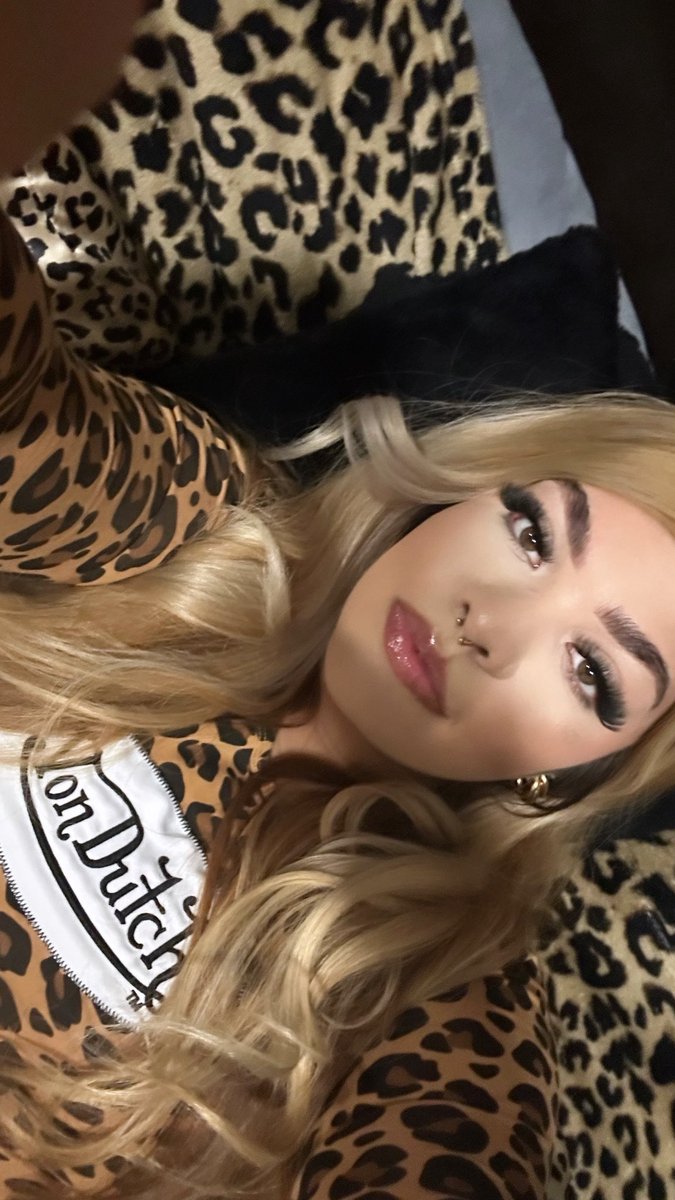 deadtiny___'s tweet photo. 🖤🐆 https://t.co/1bcyyZx7Qi