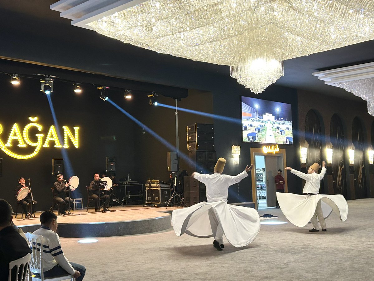 farukbayuknet's tweet photo. Geçmiş dönemlerde Ak partimizin il gençlik kolları Başkanı Sedat Ertürk’ün kirveliğini yaptığı önceki dönem il gençlik kolları yönetim kurulu Üyemiz Ahmet Şaban kardeşimiz ile Fatma Demir kızımızın düğün törenine katıldık. Genç çiftimize bir ömür boyu mutluluklar dileriz. https://t.co/EkZceAEMil