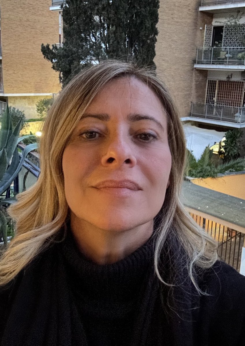 elasciami tweet media