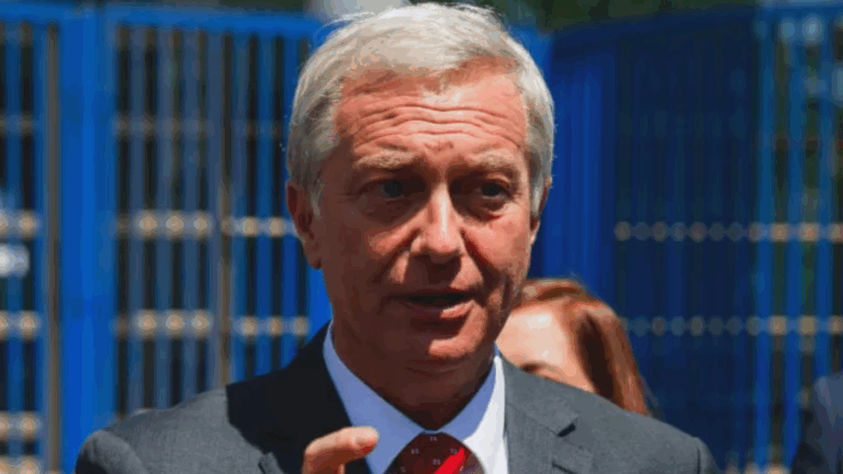 Encuesta Criteria: Aprobación del Presidente llega al 50% y mayoría desaprueba idea de indultar

Más detalles acá➡️tinyurl.com/36kkw9tb