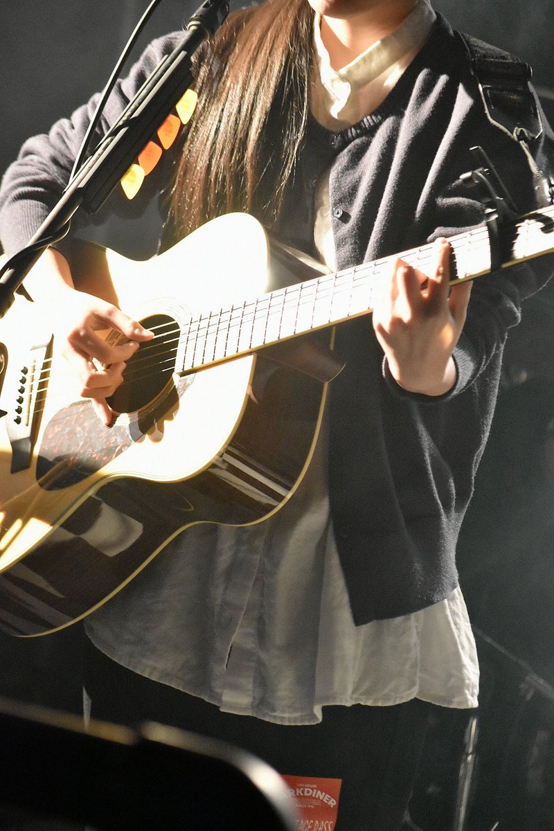 tk90510731384's tweet image. 次回は、4/12の柏ALIVEにて17:40〜出演で、この日は激レアなバンドでのライブとなるそうで、また5/2には下北沢DY CUBEに初出演で、都内のライブは1年振りとなります。千葉や茨城までは遠いよという方は、是非ともこの機会に、彼女の圧倒的なその歌声に是非とも触れてみて下さい！
#スガカオル
#茨城