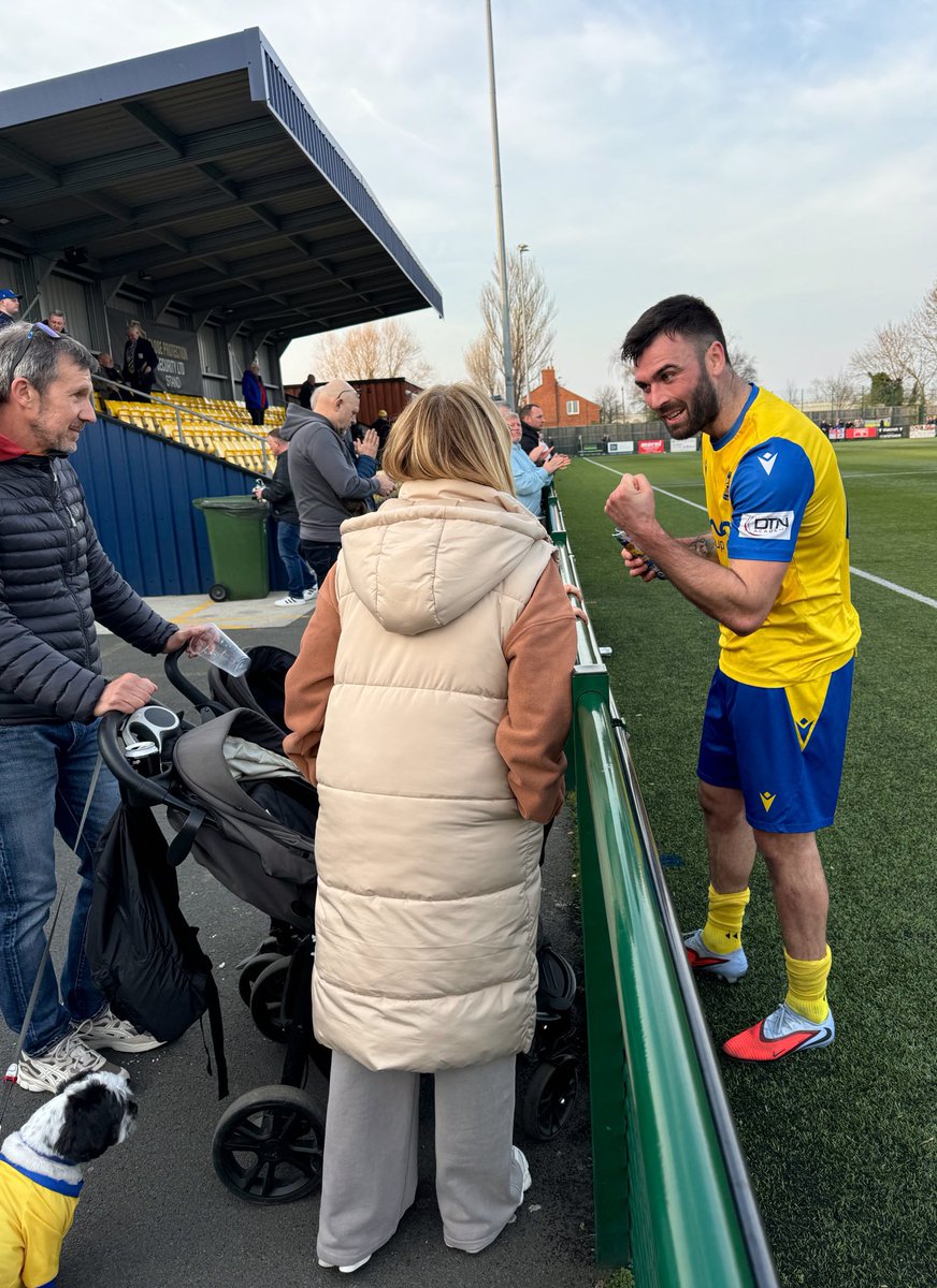 nonleaguedogs tweet media