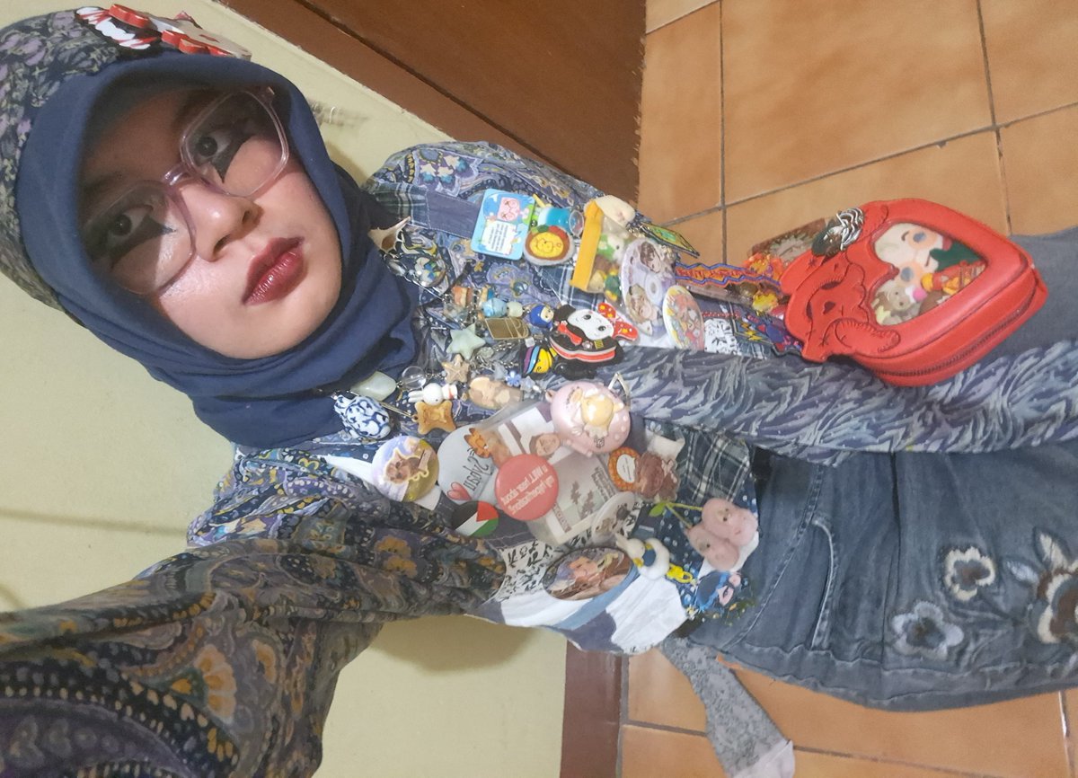 ★💬🦈🍴⛸️📠🗑🖇 tweet media