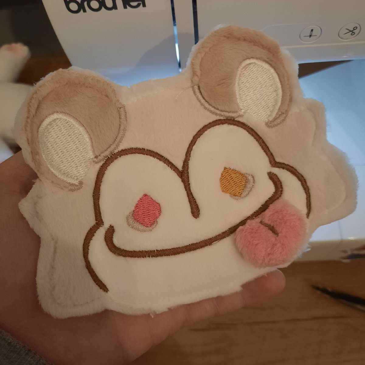 Lu (plush plush) tweet media