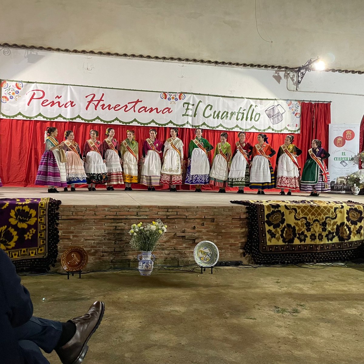 eltablacho's tweet photo. Nuestra dama, Sofía, asistió ayer al cambio de bandas de la Peña Huertana El Cuartillo; ¡donde pasaron una noche preciosa! https://t.co/EVYK2Gdbbj