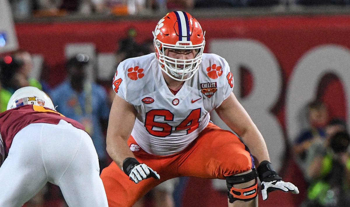 LosTalksPats's tweet image. The #Patriots spoke with the following players at their Pro Days:

QBs
🔹 Cole Payton (North Dakota State) 

RBs
🔹Cash Jones (Georgia)

WRs
🔹Ben Patterson (Texas Permian)

TEs
🔹Jed Castles (Abilene Christian)

OL
🔹Walker Parks (Clemson)

DTs
🔹Landon Robinson (Navy)
🔹Kevin