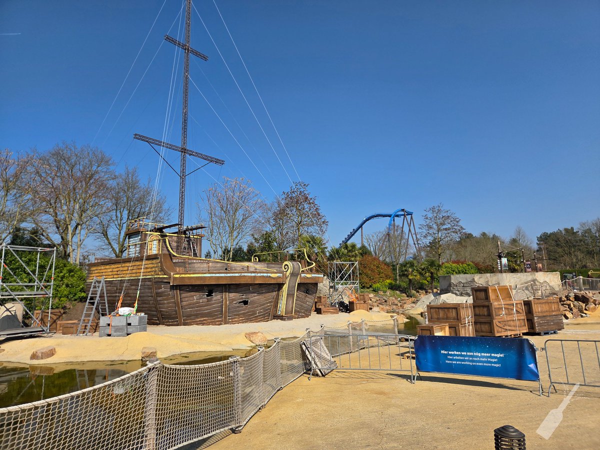 TVLUnbottled's tweet photo. ⚓️ Het Parelschip is terug! The Battle of Port Laguna keert terug vanaf 18 april! #Toverland https://t.co/0GQboi5xYr