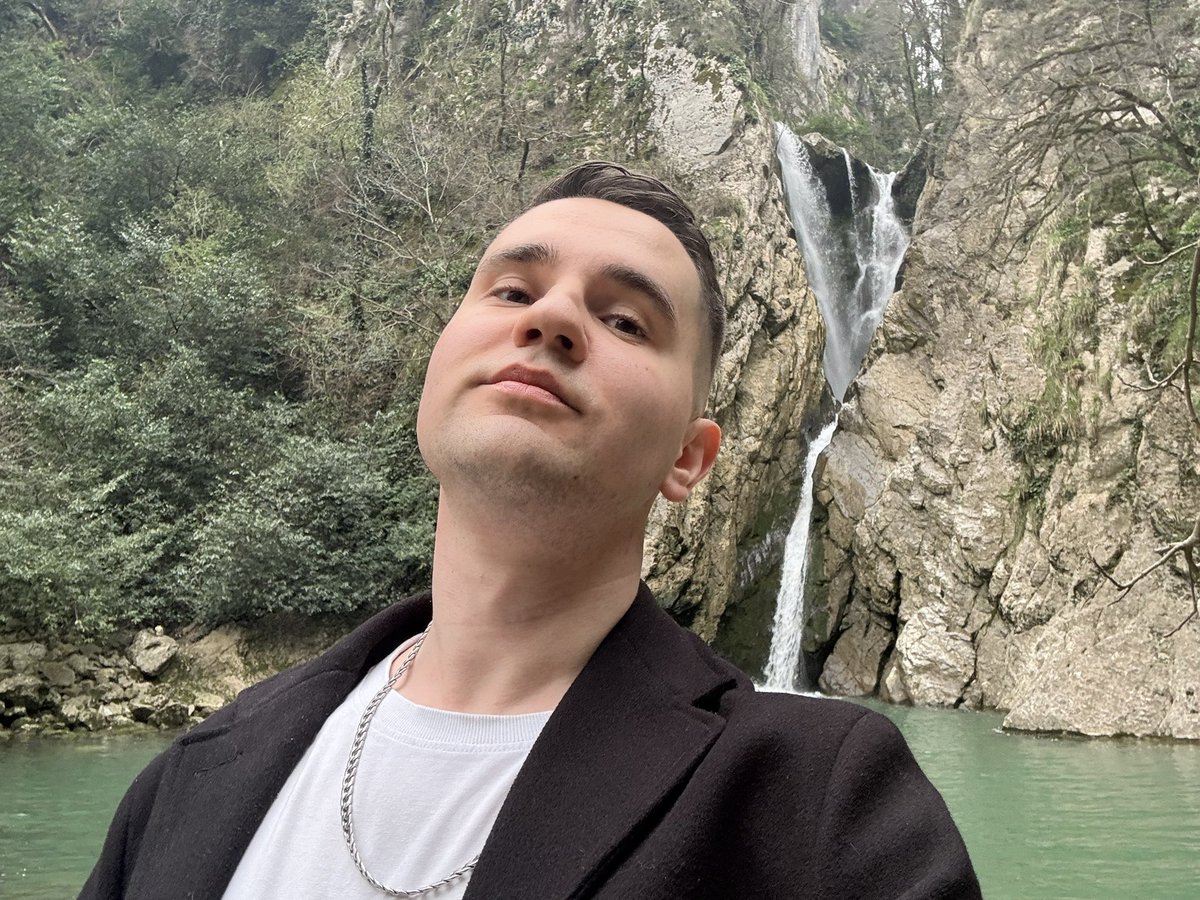 денчоус tweet media