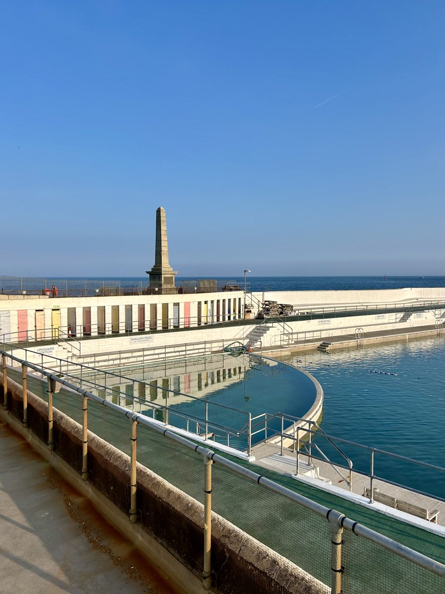LorraineInglisD's tweet image. Coastal blues in Penzance 💙🩵🌊

#photography #cornwall  #nature #ThePhotoHour #BlueMonday
#landscape #Spring #penzance