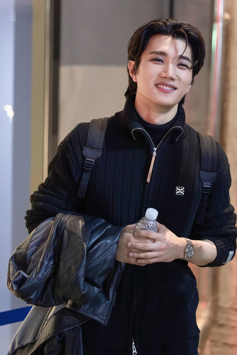 Oвєℓιѕк tweet media