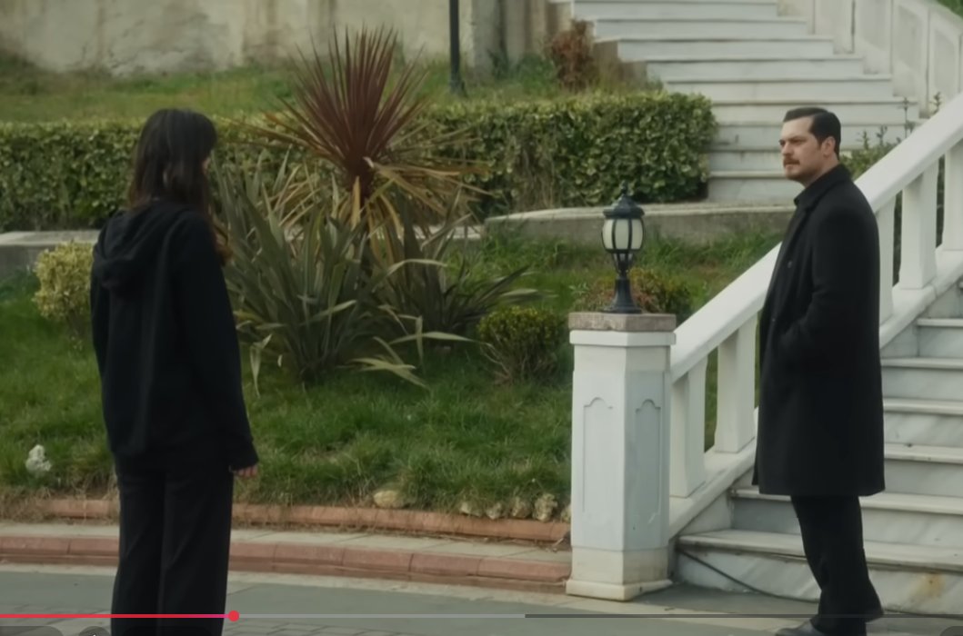 “So he just lets his ex walk free after he helps her escape a whole mental institution and her main mission is literally to go after Nisan. Meanwhile the woman he claims to love is left on the street with no money, no home, no job, no family and possibly pregnant.#EşrefRüya