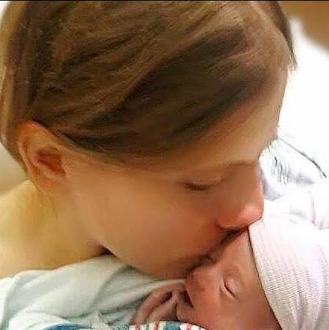 Live Action News tweet media