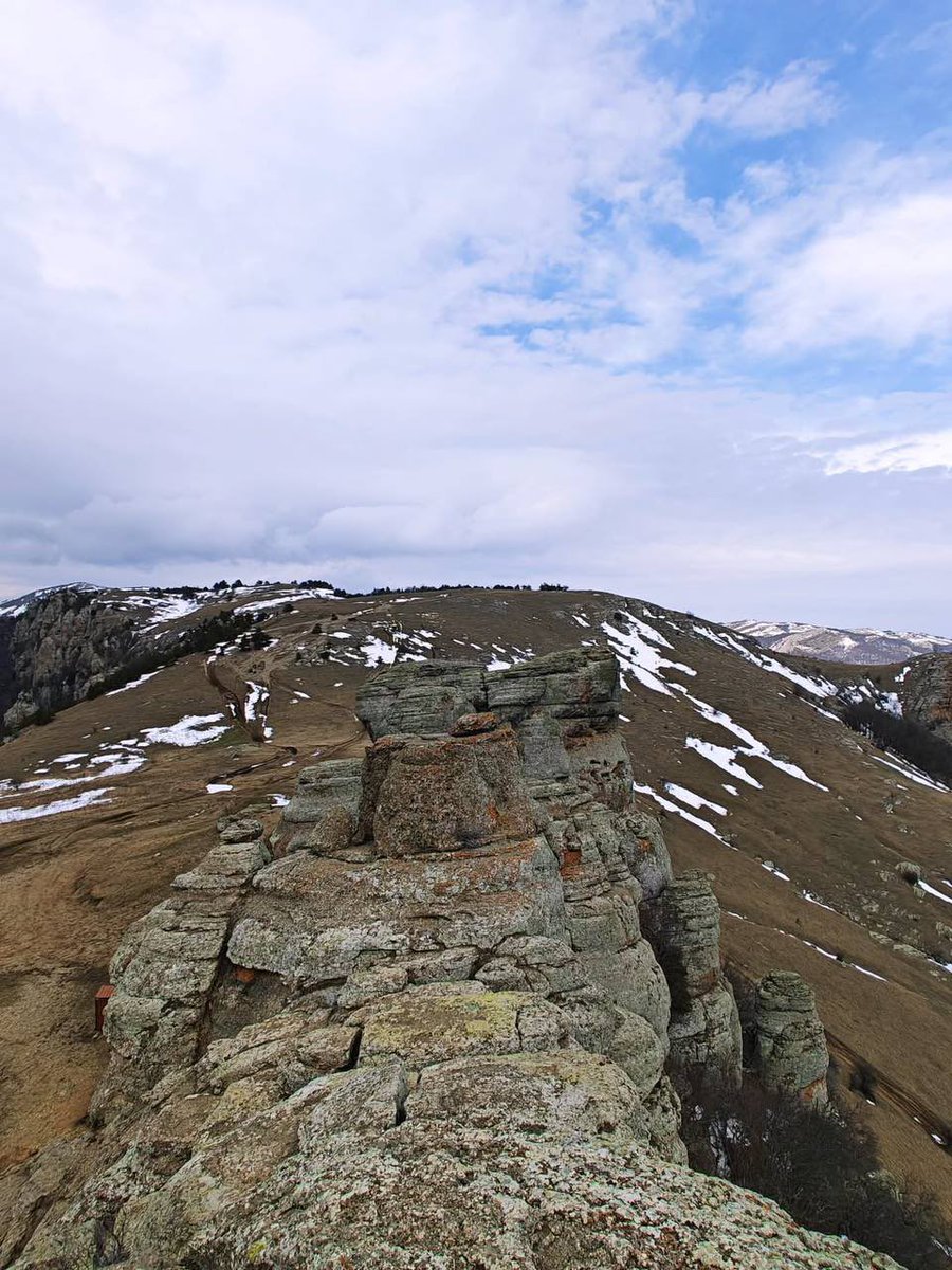 смт.Гурзуф tweet media