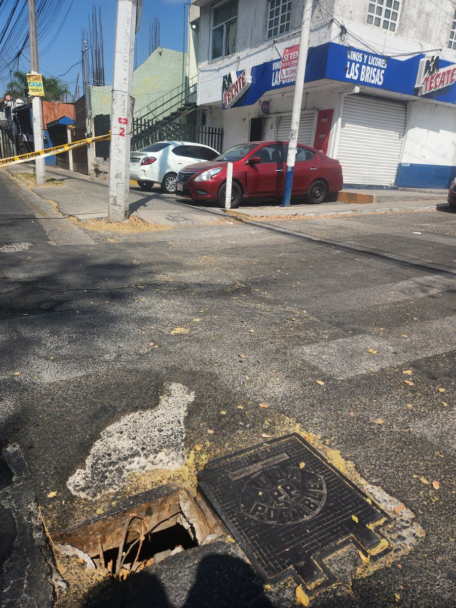 MarshGdl's tweet photo. Se oye muy huecos ya habíamos reportado que esto podía pasar se debe atender antes de que se haga más grande @PabloLemusN @JuanJoseFrangie @siapagdl https://t.co/1DOHjKeqj3
