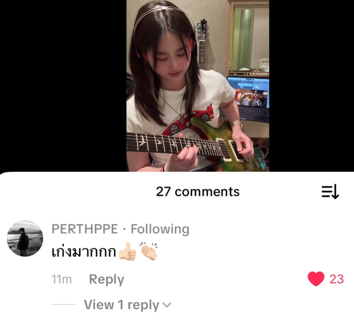 gardenfleurs's tweet image. พี่เพิร์ธมารีโพสต์กับคอมเม้นต์ ‘ เก่งมากกก👍🏻👏🏻 ’ คลิปของน้องเพิร์ซจากรายการ gmmtv pocky idol ที่เล่นกีตาร์เพลงขีดเขียนเรื่องของเราด้วยล่ะ 🥺♡

#WrittenInOurHeartsMV
#LoveYouTeacherSeriesEP2