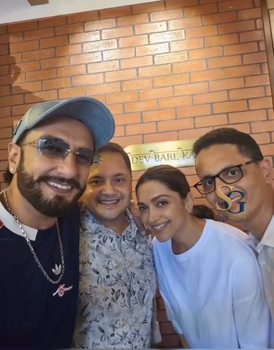 Deepika Padukone FC tweet media