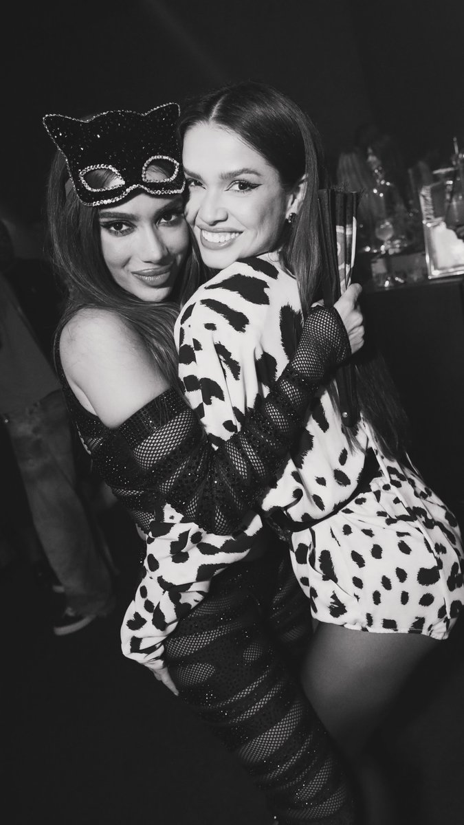 Stories da Ju tweet media