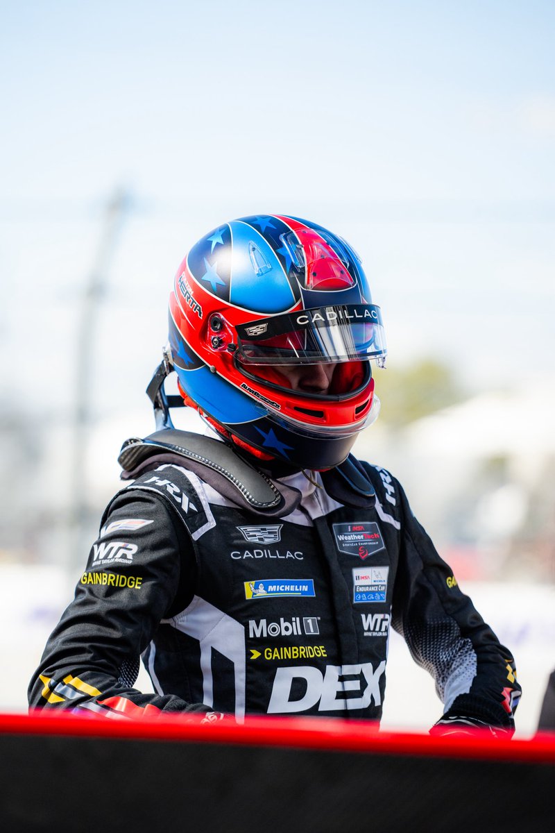 ColtonHerta's tweet photo. ✌️ @sebringraceway 

#IMSA #Sebring12 https://t.co/gwukHASnRo
