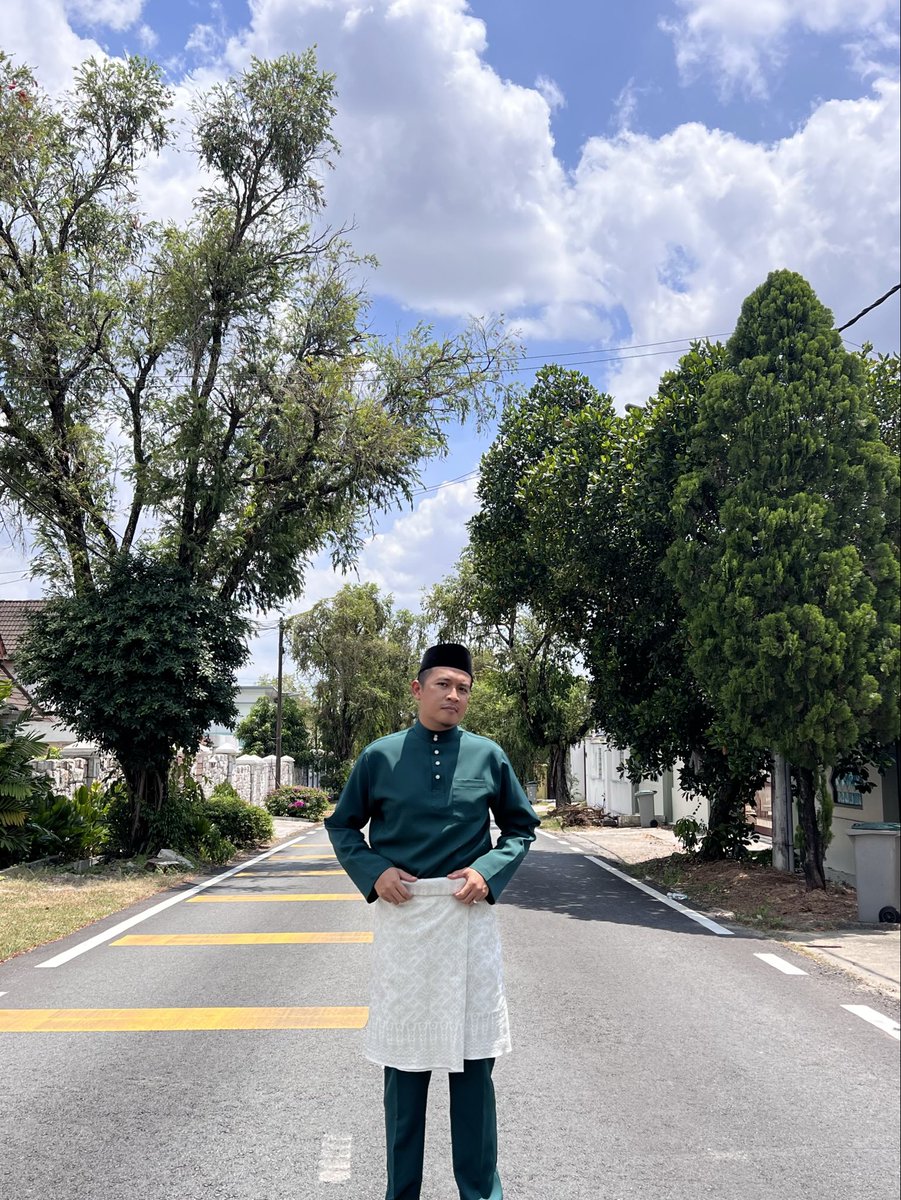 noorfadhli_'s tweet photo. Raya 2026 🍀 https://t.co/IQett5vBu3