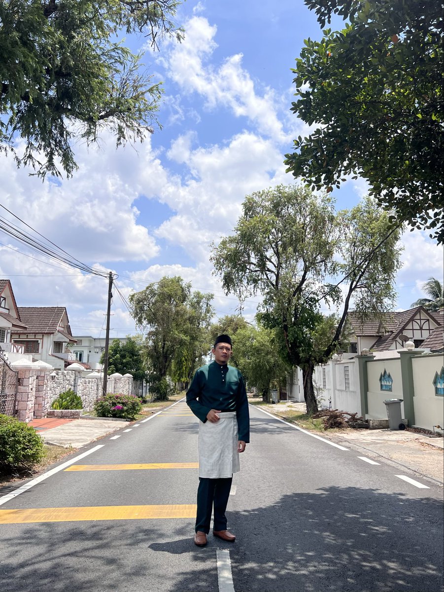 noorfadhli_'s tweet photo. Raya 2026 🍀 https://t.co/IQett5vBu3