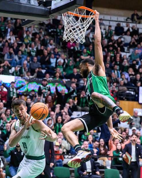 Huracà Verd-i-negre 💚🖤💚 tweet media