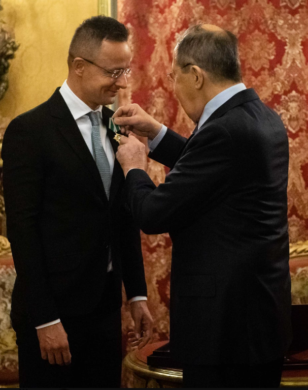 Traude Pinter tweet media