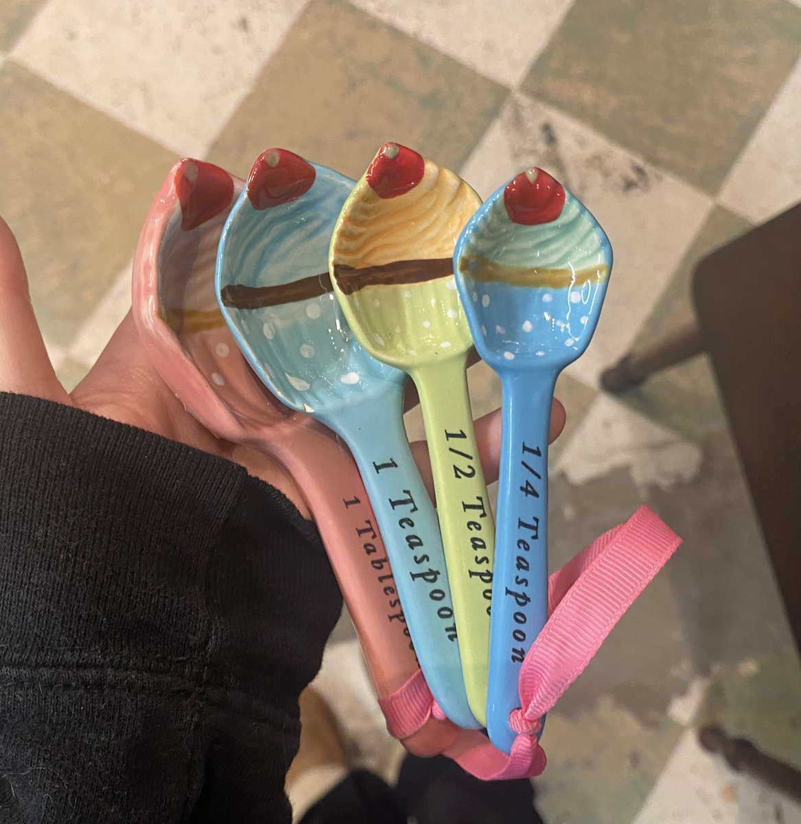 tonia 🫐 tweet media