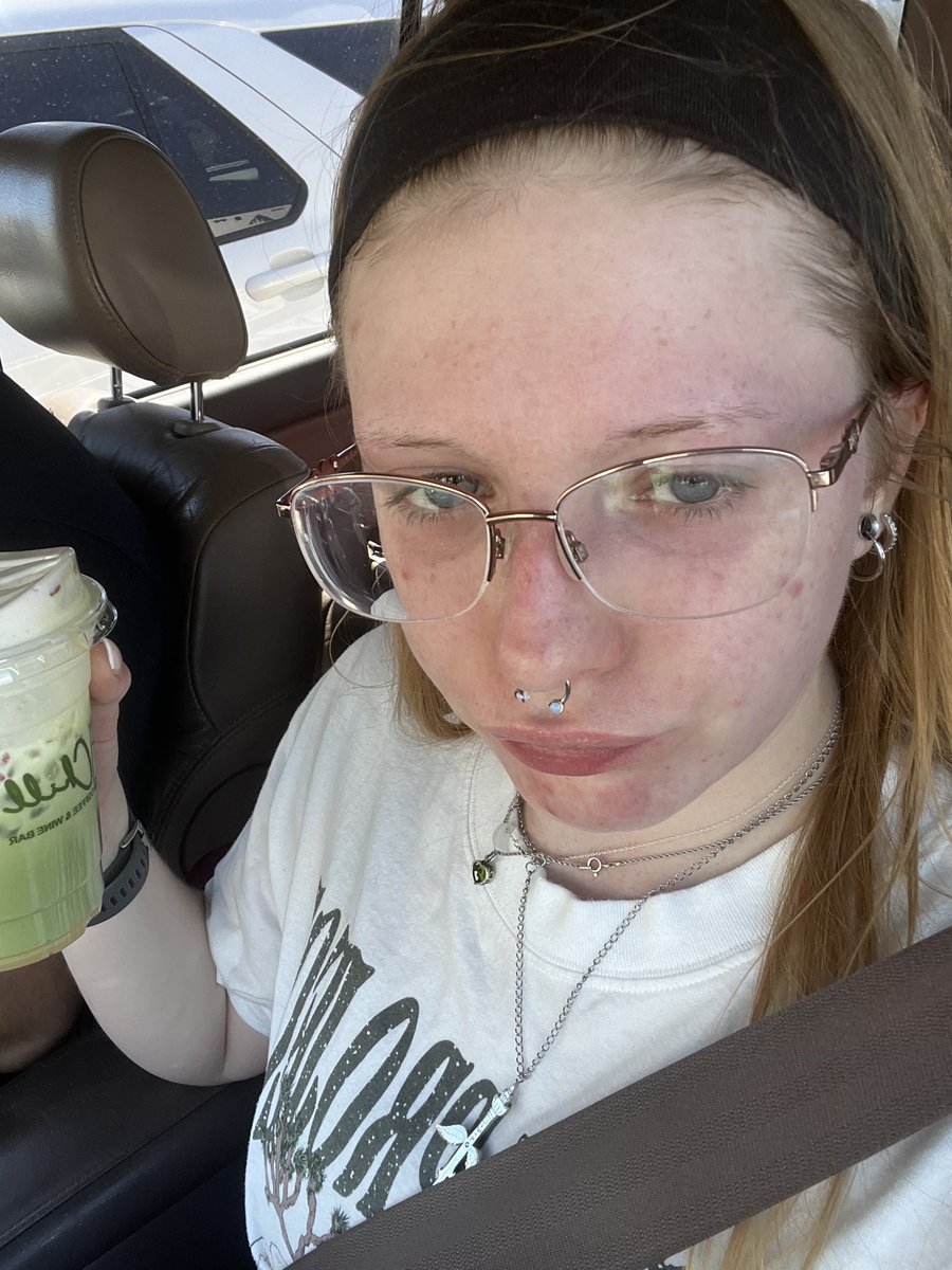 babiezomb's tweet image. #nomakeup #ran5miles #fuckyou