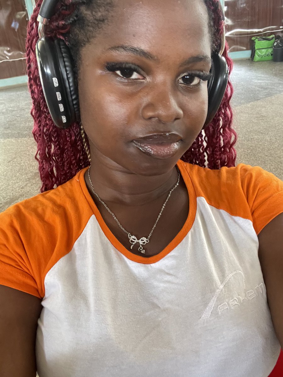 Fagbo Princess 👸💨 tweet media