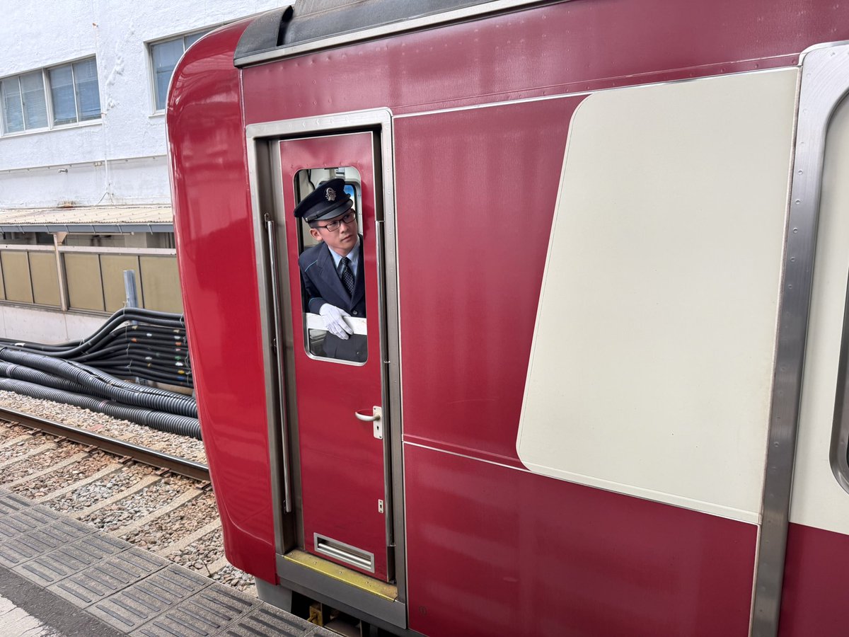 大日方樹(鉄道業界紹介)『鉄道員という生き方』発売中! tweet media