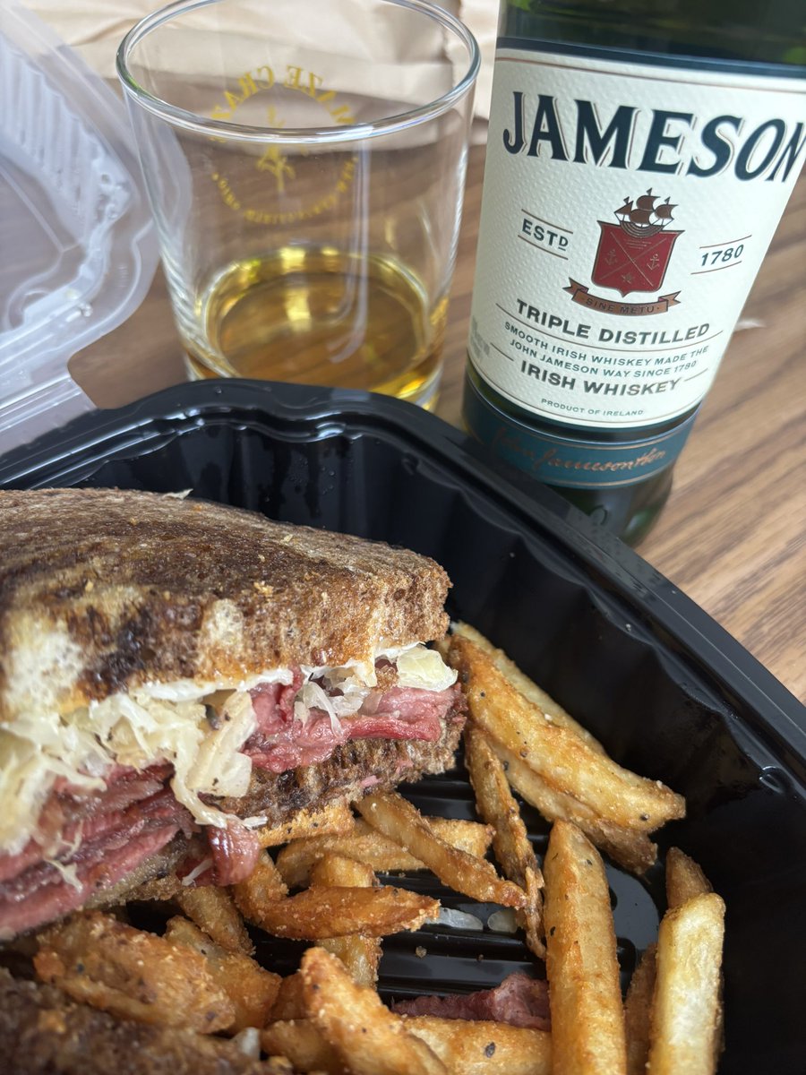robuncharted's tweet photo. A Reuben an Jameson on St. Patrick’s day https://t.co/vFlS6YmAAd