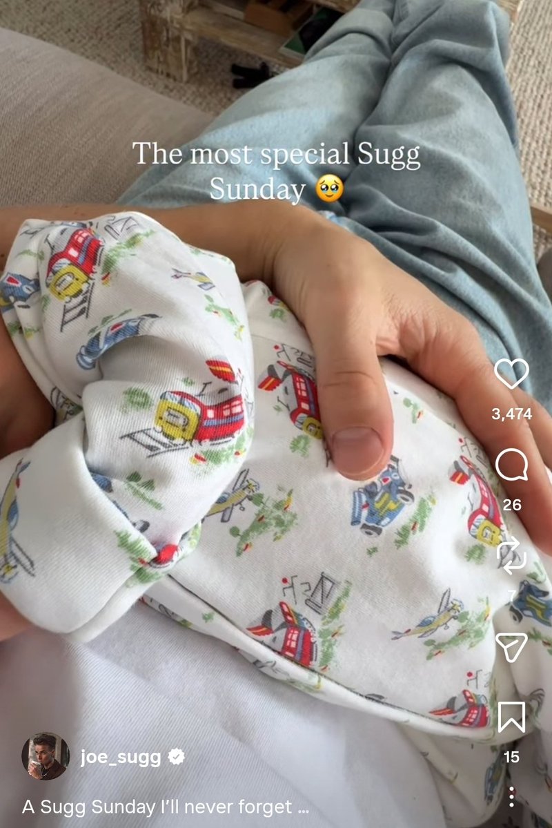 kris 🪩 tweet media