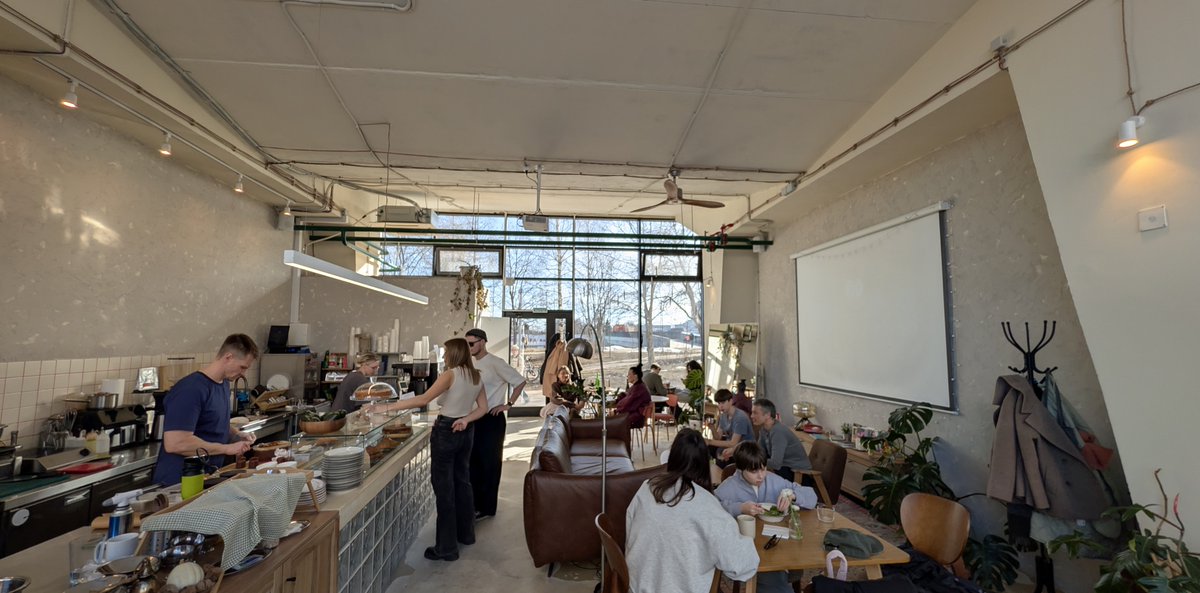 Саша Дериванов tweet media