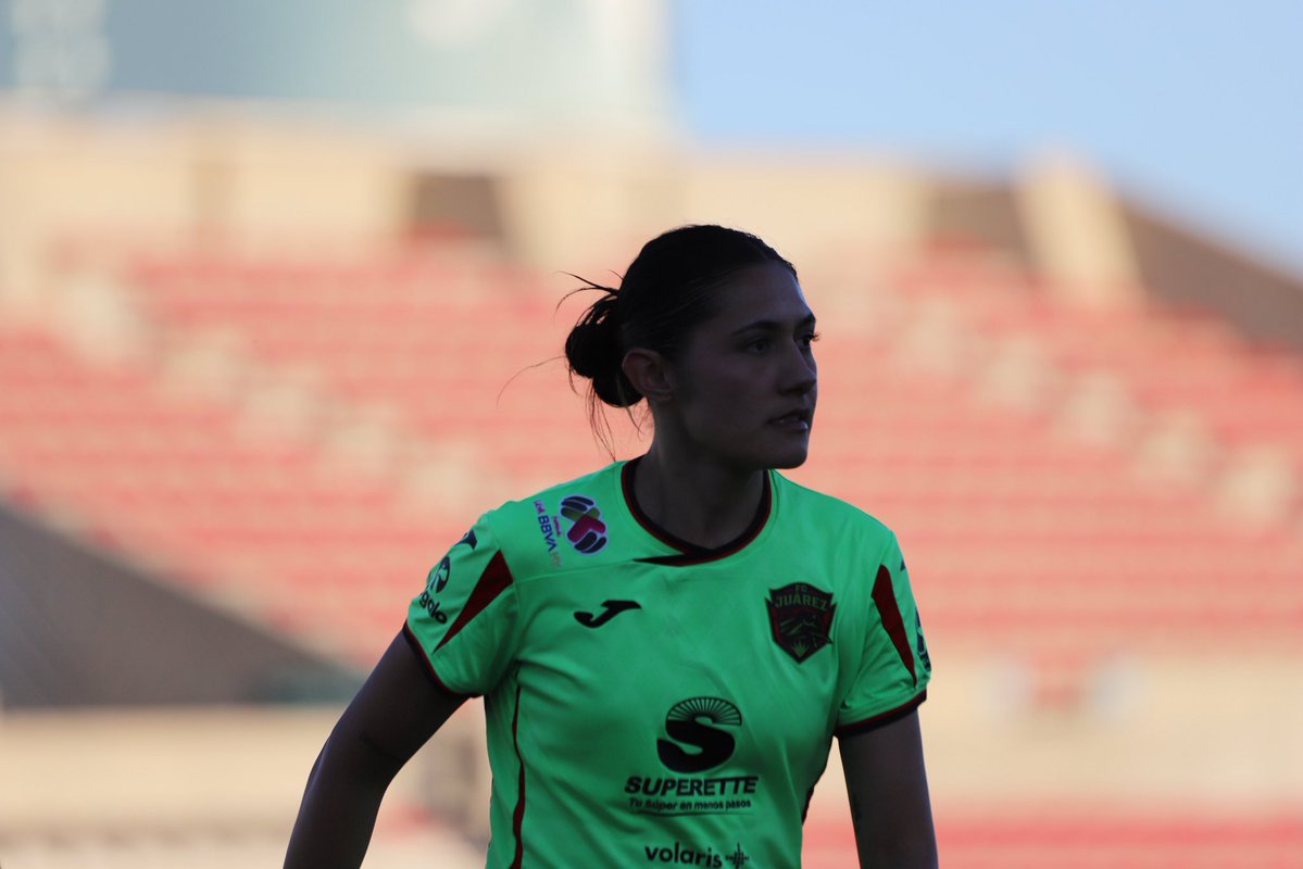 Bianca Mora 🐝 tweet media