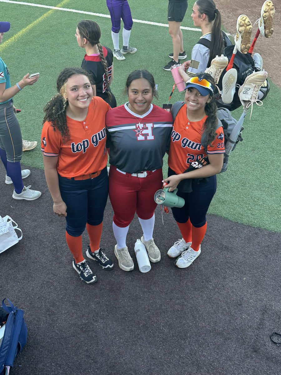 MichelleKolone's tweet photo. Grateful for the opportunity to spend the weekend watching @cowgirlsb and participating in the Elite Camp. Thank you for the invite—always love being in Cowgirl Stadium and learning from the best! @OSUcoachG @Coach_Shippy @bergy_9 @KatieNorris33 

@TGASciara @softballamerica @JasonRhea1 @prepsoftball @KaylaLombardo11
@SoftbalAmerica @get2collegAth @SBRRetweets
@gatorjack72 @ihartfastpitch
@legacylegendsS1 @fastpitchwatch
@TOP_D1RECRUITS @Day1toD1
@CoastRecruits @Sports_Recruits @prepsoftball
@fastpitchpower @extrainningSB @VYPEOK
@LineDsoftball @los_stuff
@boostsoftball @recruitUok