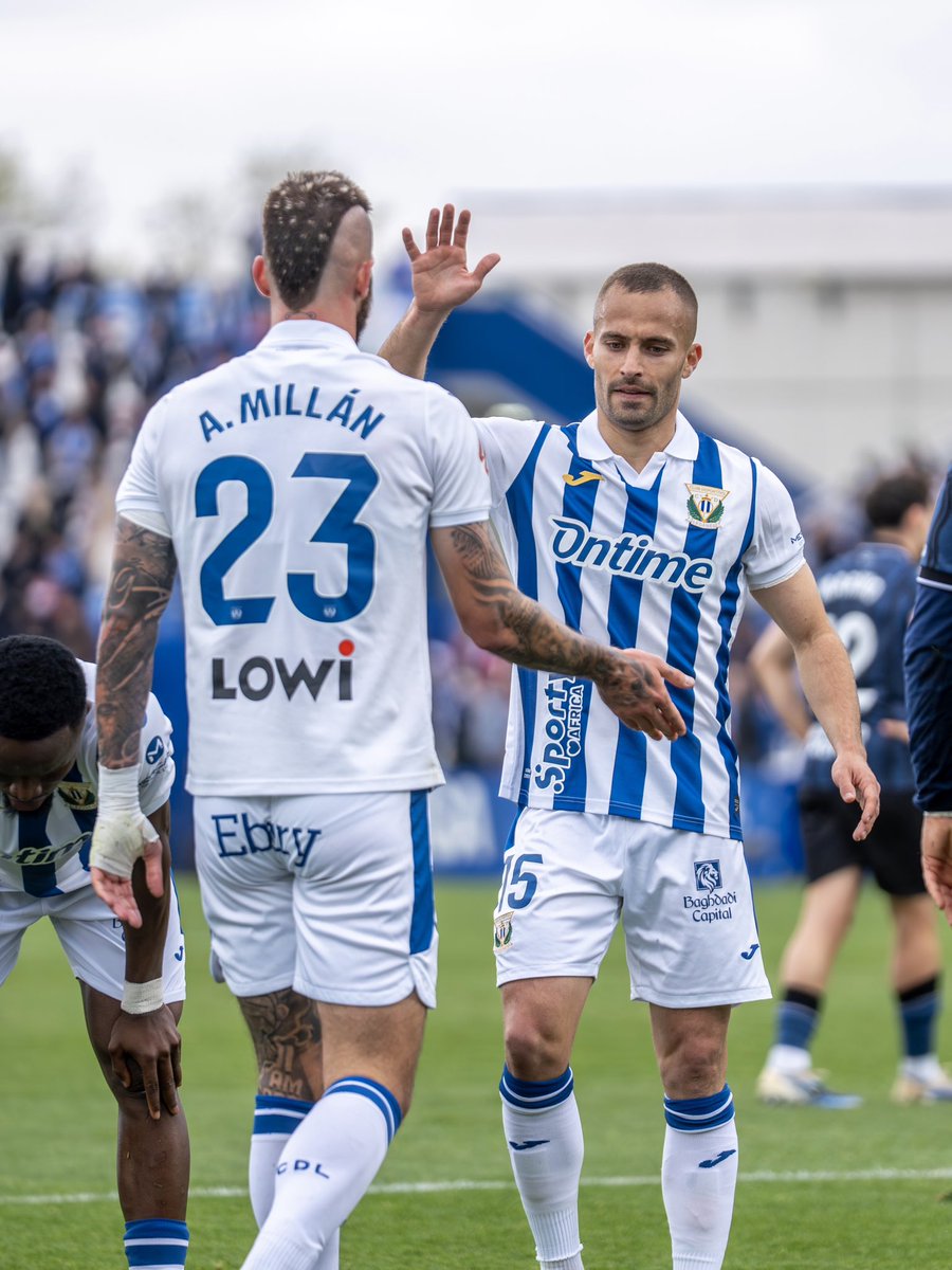 Conseguimos darle la vuelta al partido y sumar una victoria muy valiosa 💪🏼 Seguimos peleando 💙🤍 <a href="/CDLeganes/">C.D. Leganés</a>