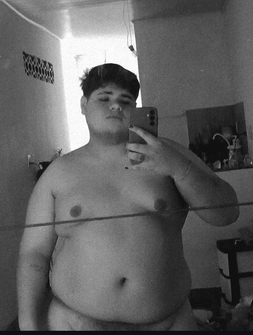 dama carmesim tweet media